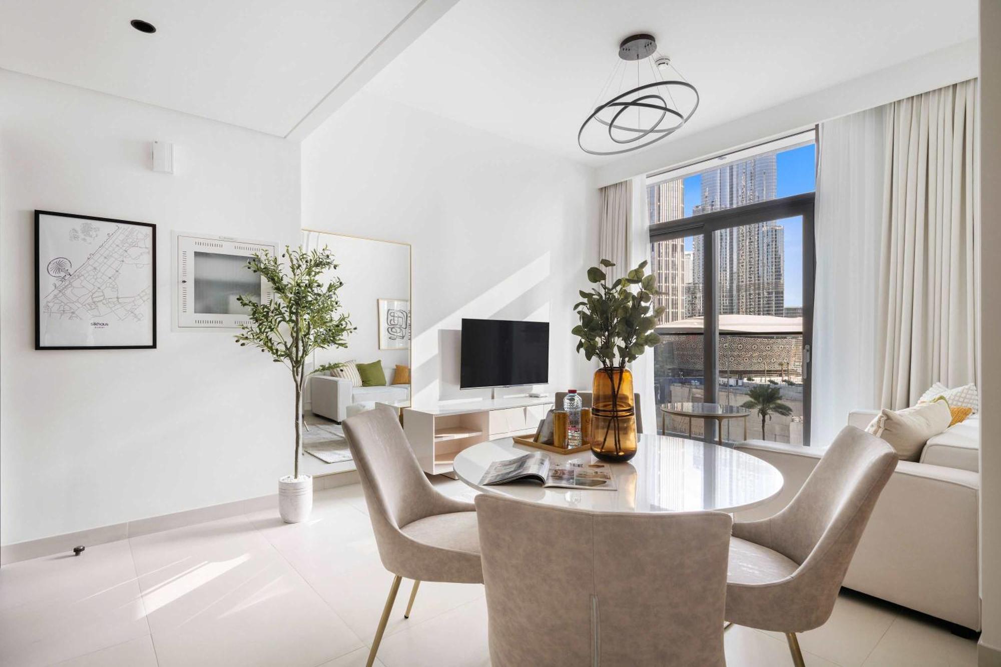 Silkhaus Burj Khalifa View 1bdr In Burj Crown Apartment *