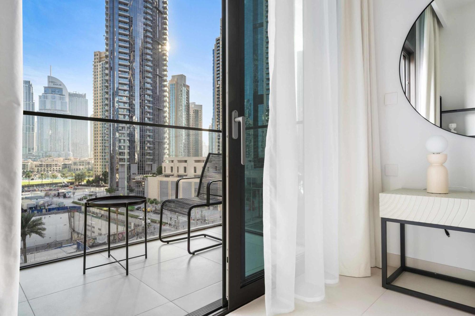 Silkhaus Burj Khalifa View 1bdr In Burj Crown Apartment Dubai