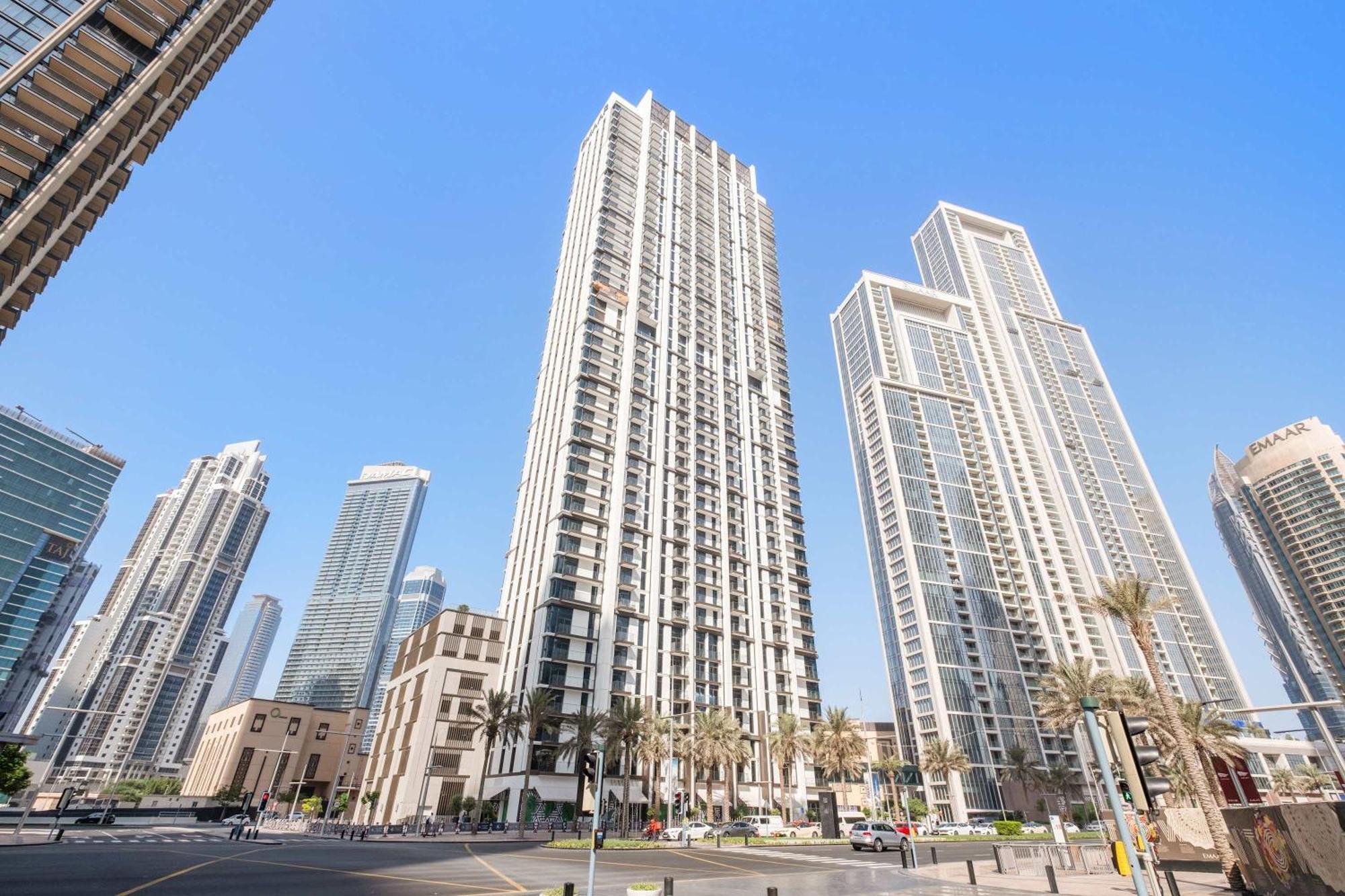 Silkhaus Burj Khalifa View 1bdr In Burj Crown Apartment *